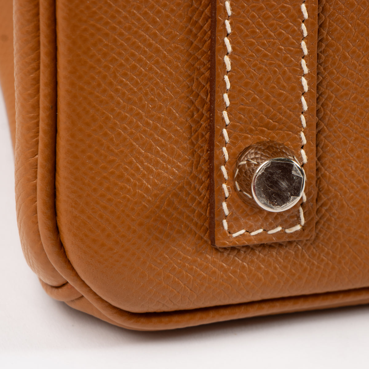 Shop this authentic Hermes Birkin 30 Gold Epsom PHW pre-loved on labellov.com