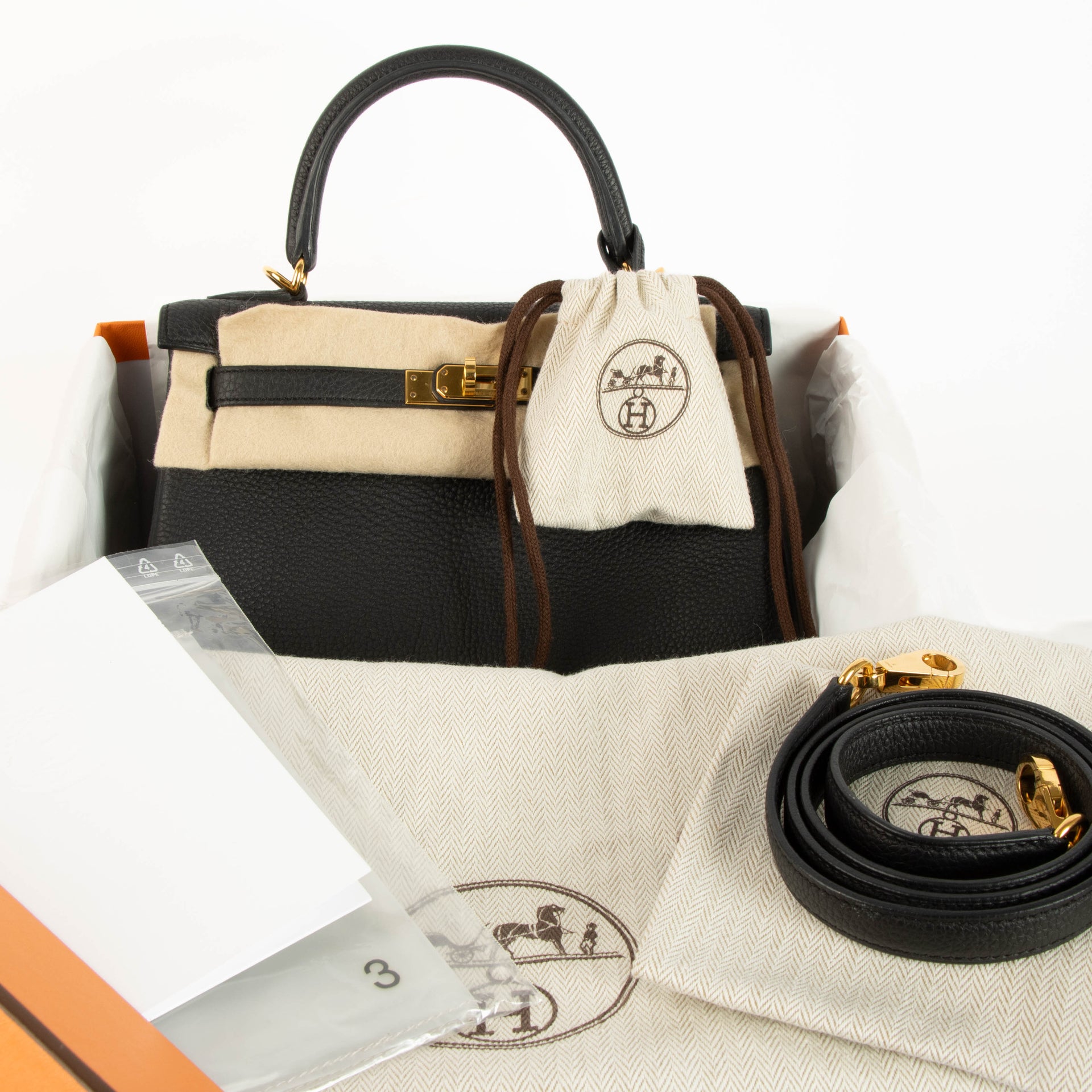 Hermès Kelly 25 Black Togo GHW