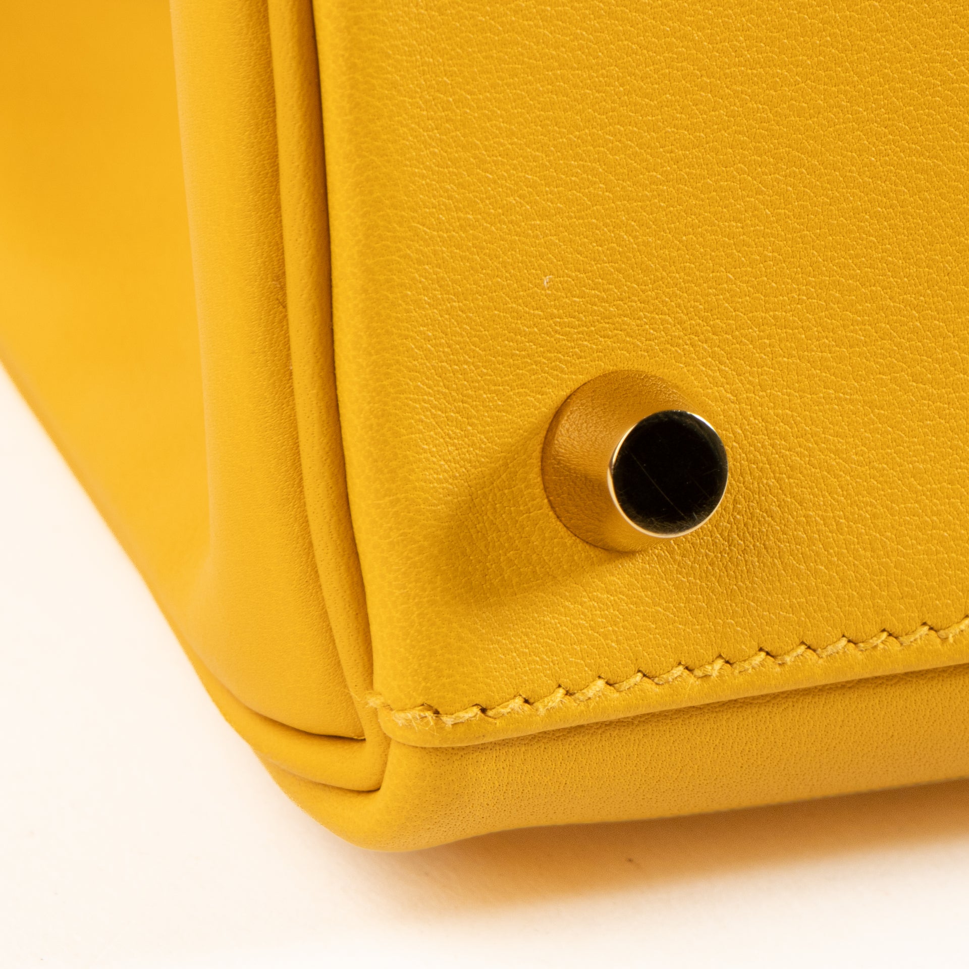 Hermès Kelly 25 Jaune Ambre Swift GHW