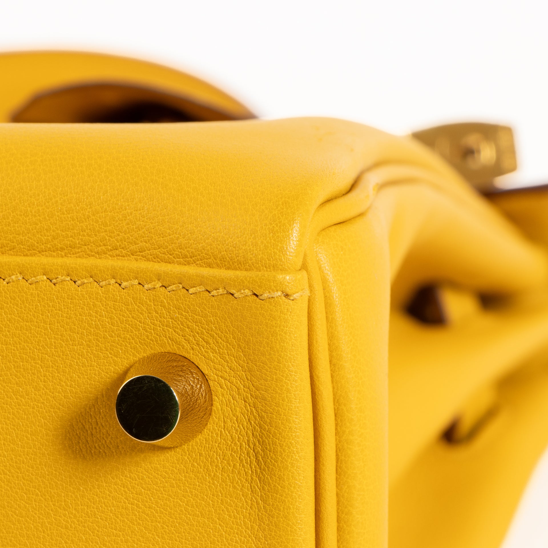 Hermès Kelly 25 Jaune Ambre Swift GHW