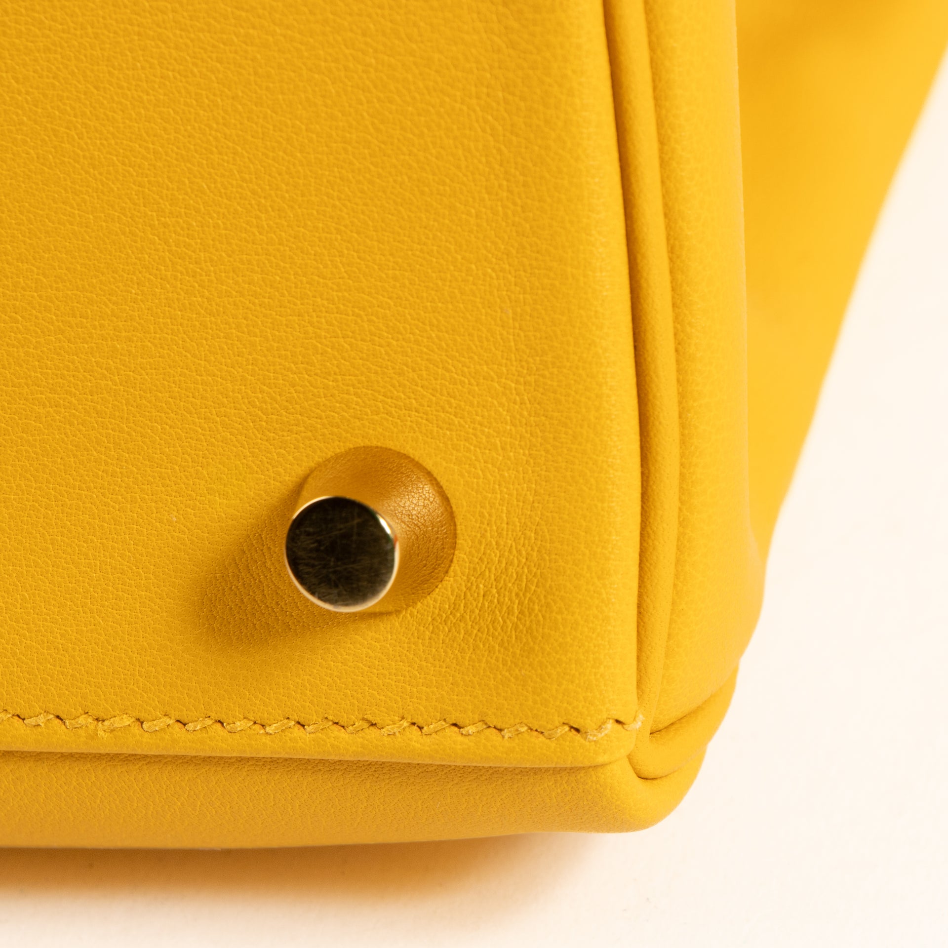 Hermès Kelly 25 Jaune Ambre Swift GHW