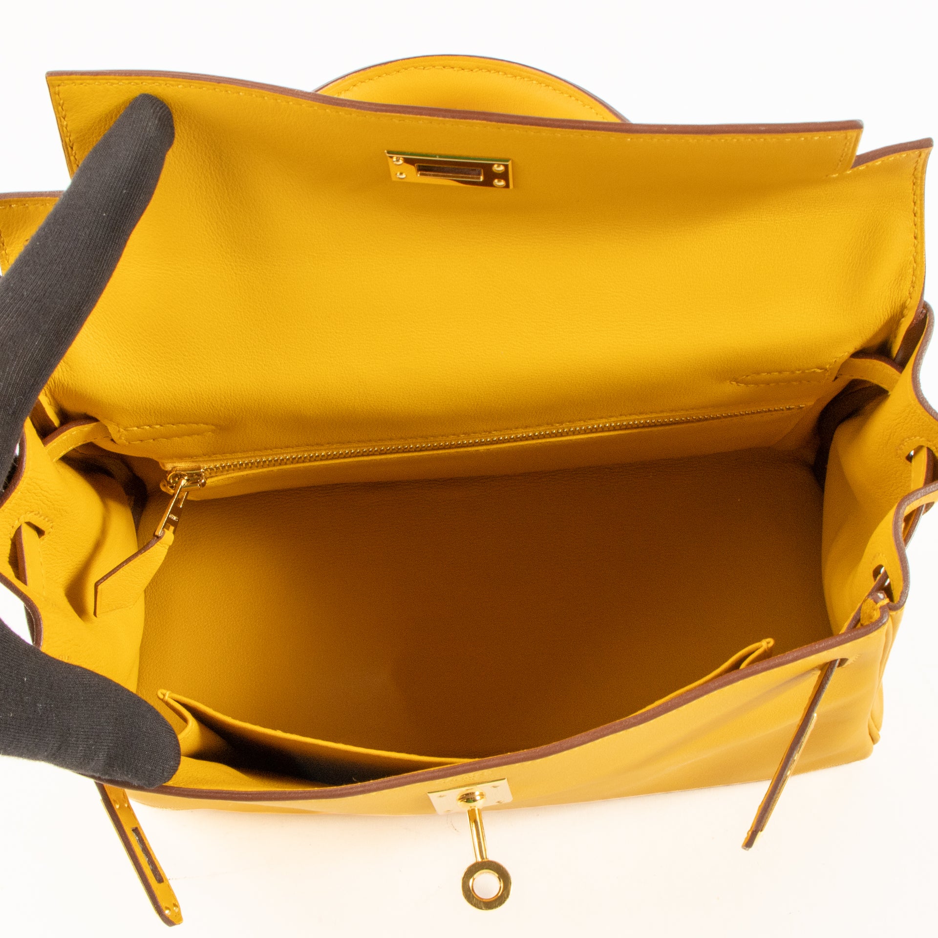 Hermès Kelly 25 Jaune Ambre Swift GHW