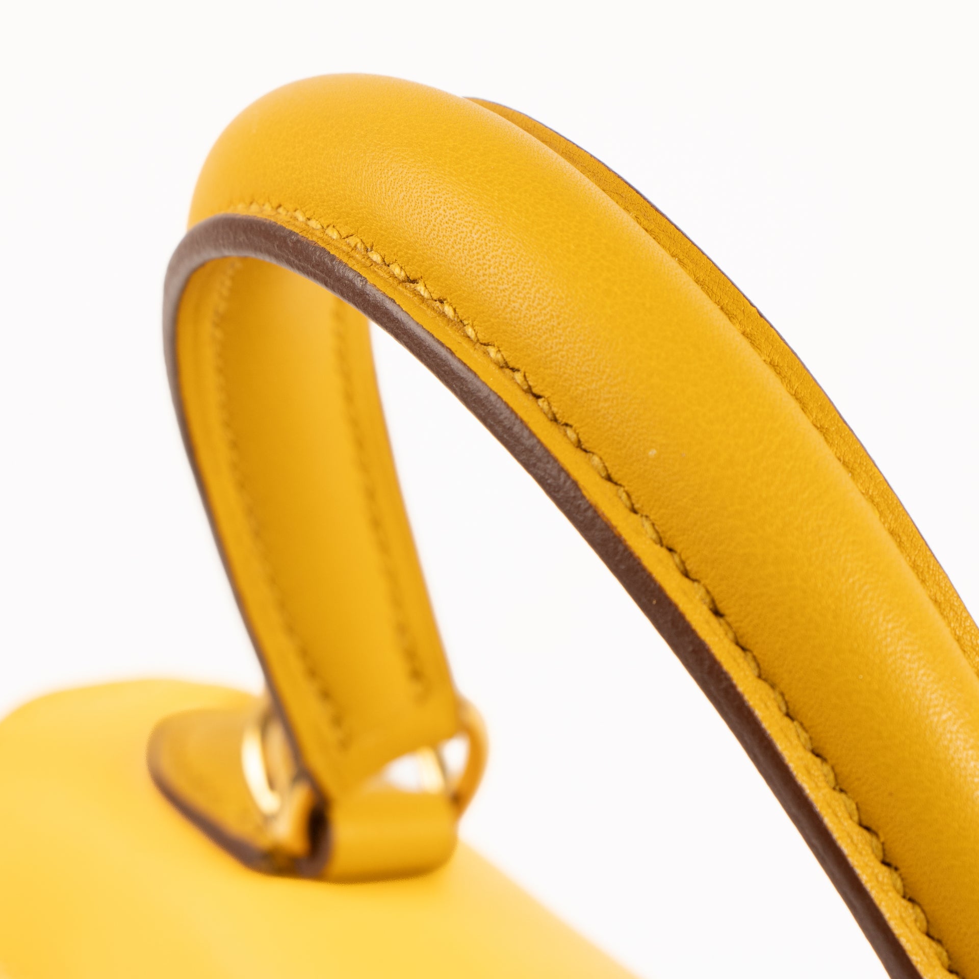 Hermès Kelly 25 Jaune Ambre Swift GHW