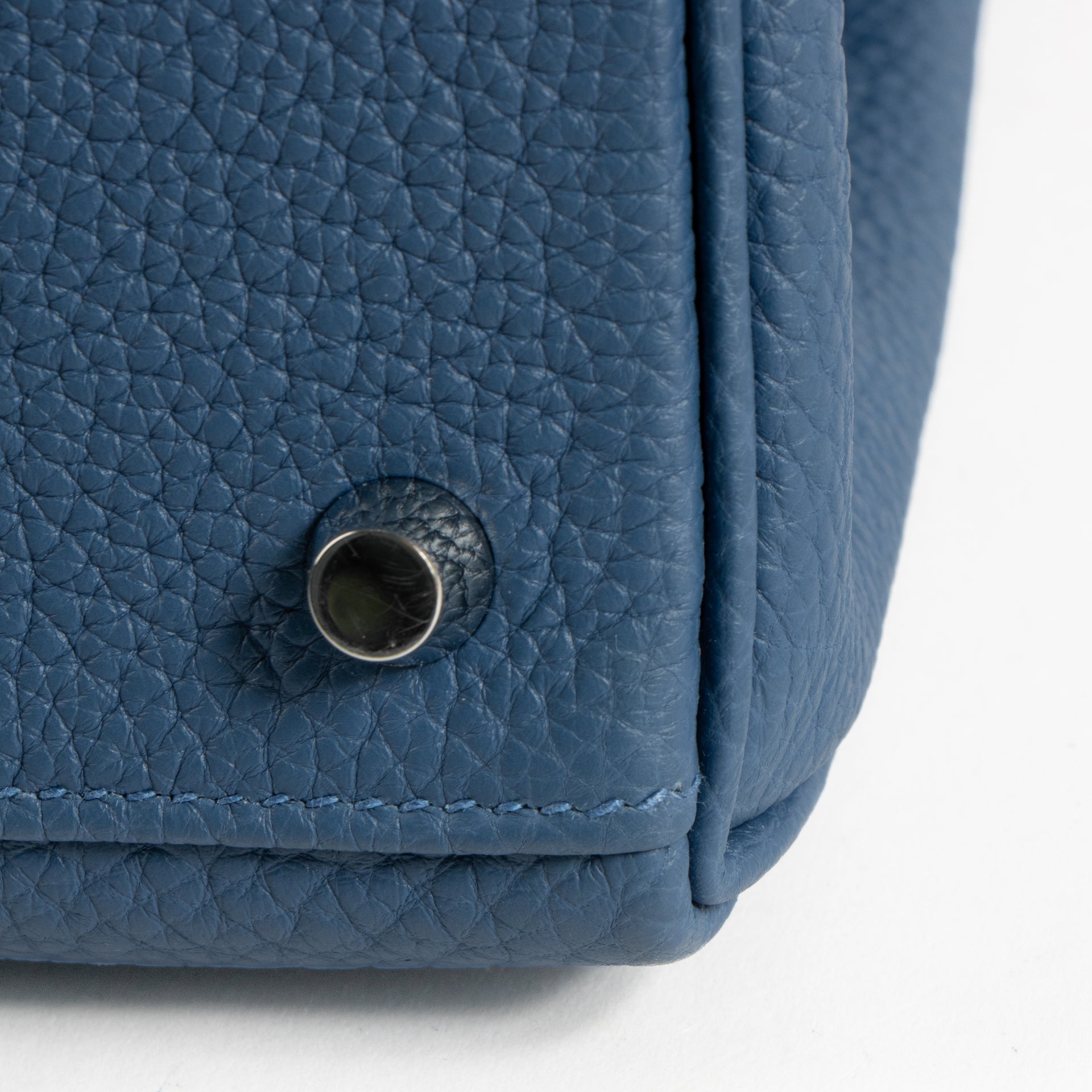 Hermès Kelly 25 Bleu Tie Togo PHW