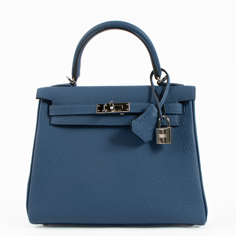 Hermès Kelly 25 Bleu Tie Togo PHW