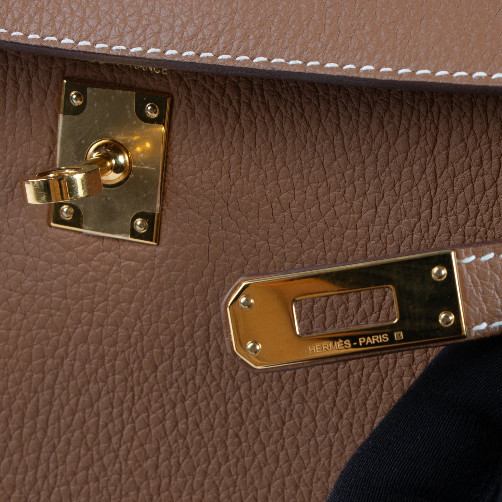 Hermès Kelly 25 Gold Togo GHW