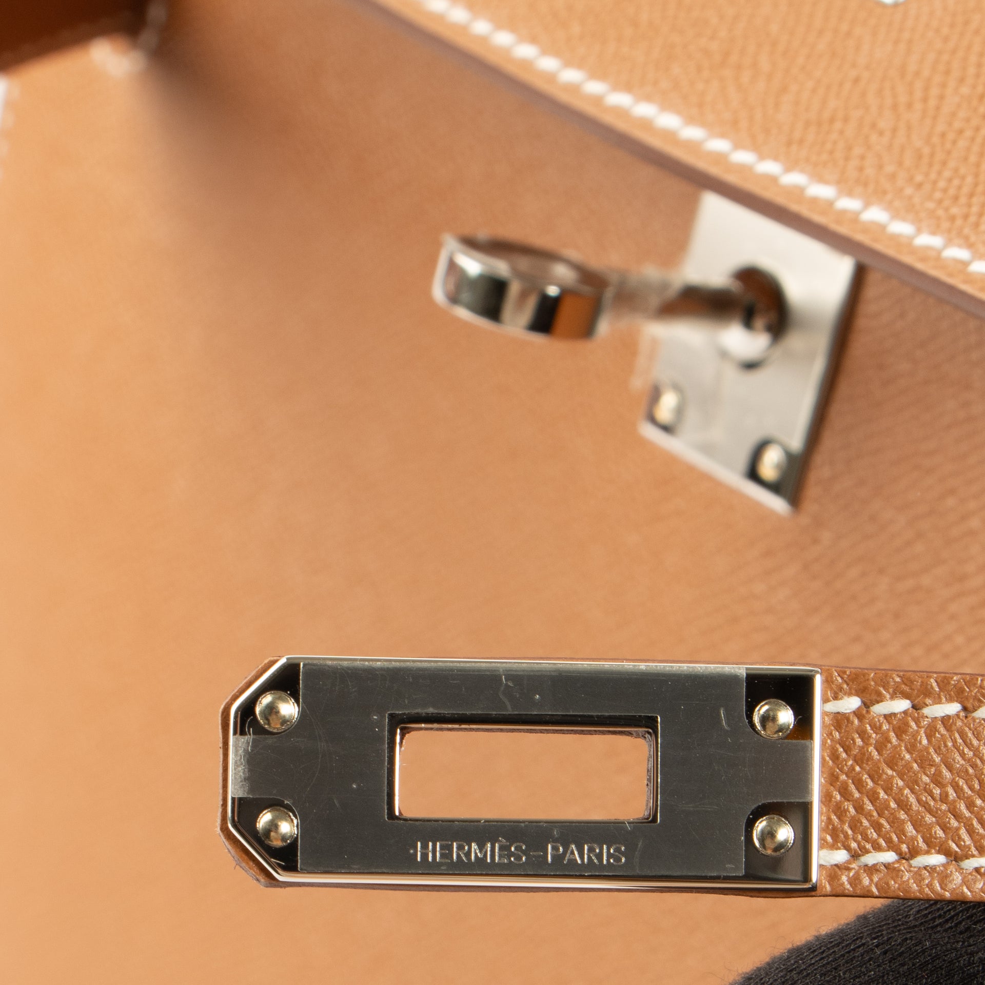 Hermès Kelly 25 Gold Madame PHW