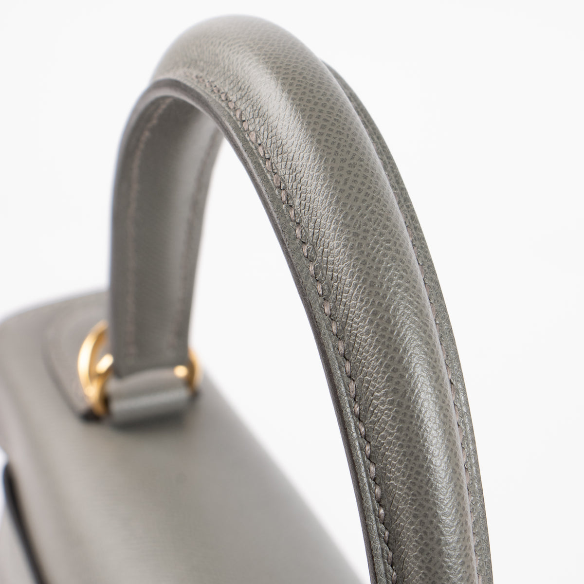 Shop this authentic Hermes Kelly 28 Gris Meyer Madame GHW pre-loved on Labellov.com