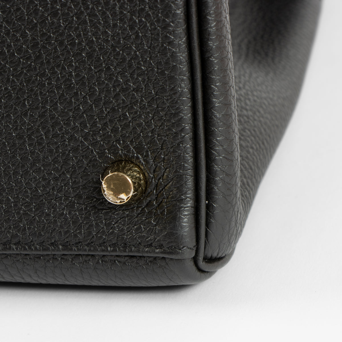 Hermès Kelly 32 Black Togo GHW