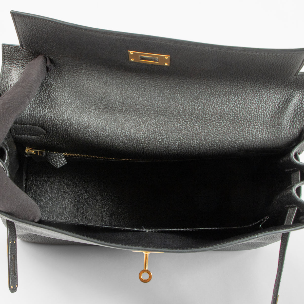 Hermès Kelly 32 Black Togo GHW