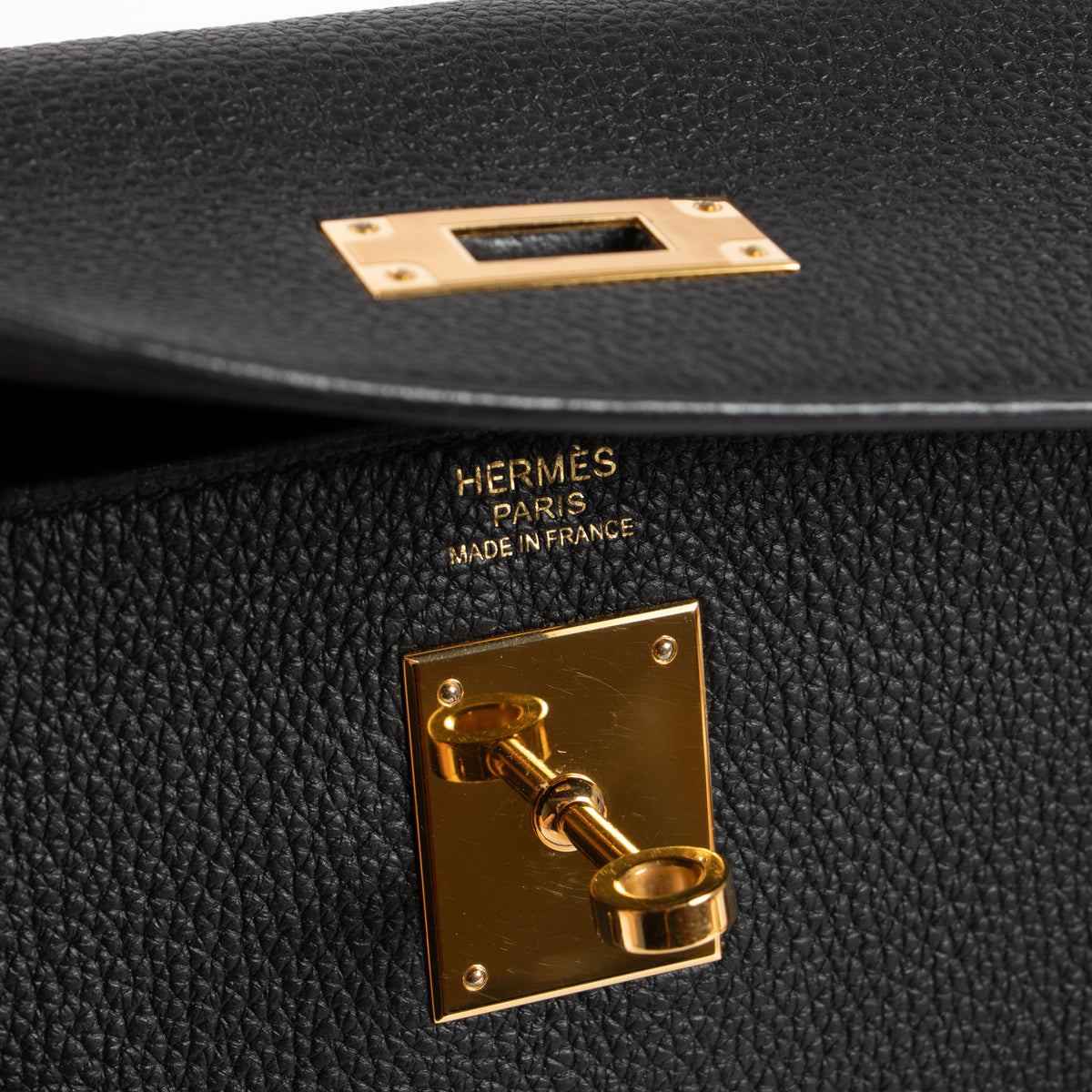 Hermès Kelly 32 Black Togo GHW