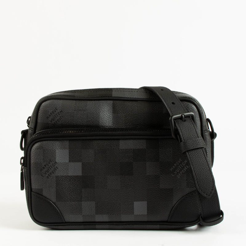 Louis Vuitton Black Damoflage Nil Messenger Bag