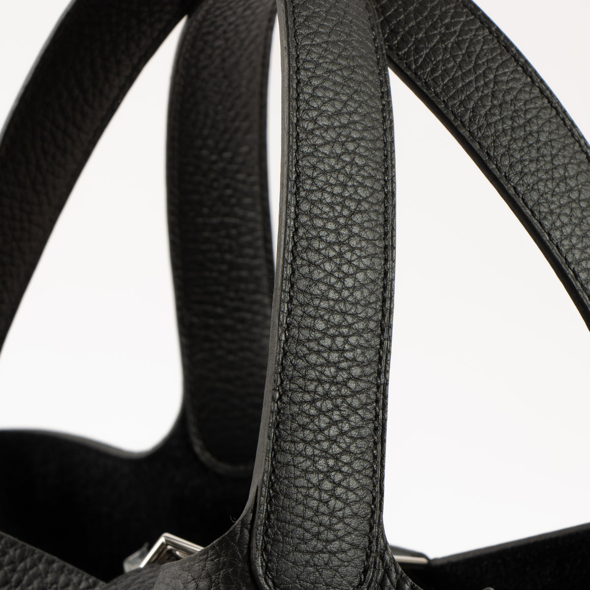 Hermès Picotin Lock 22 Black Clemence PHW