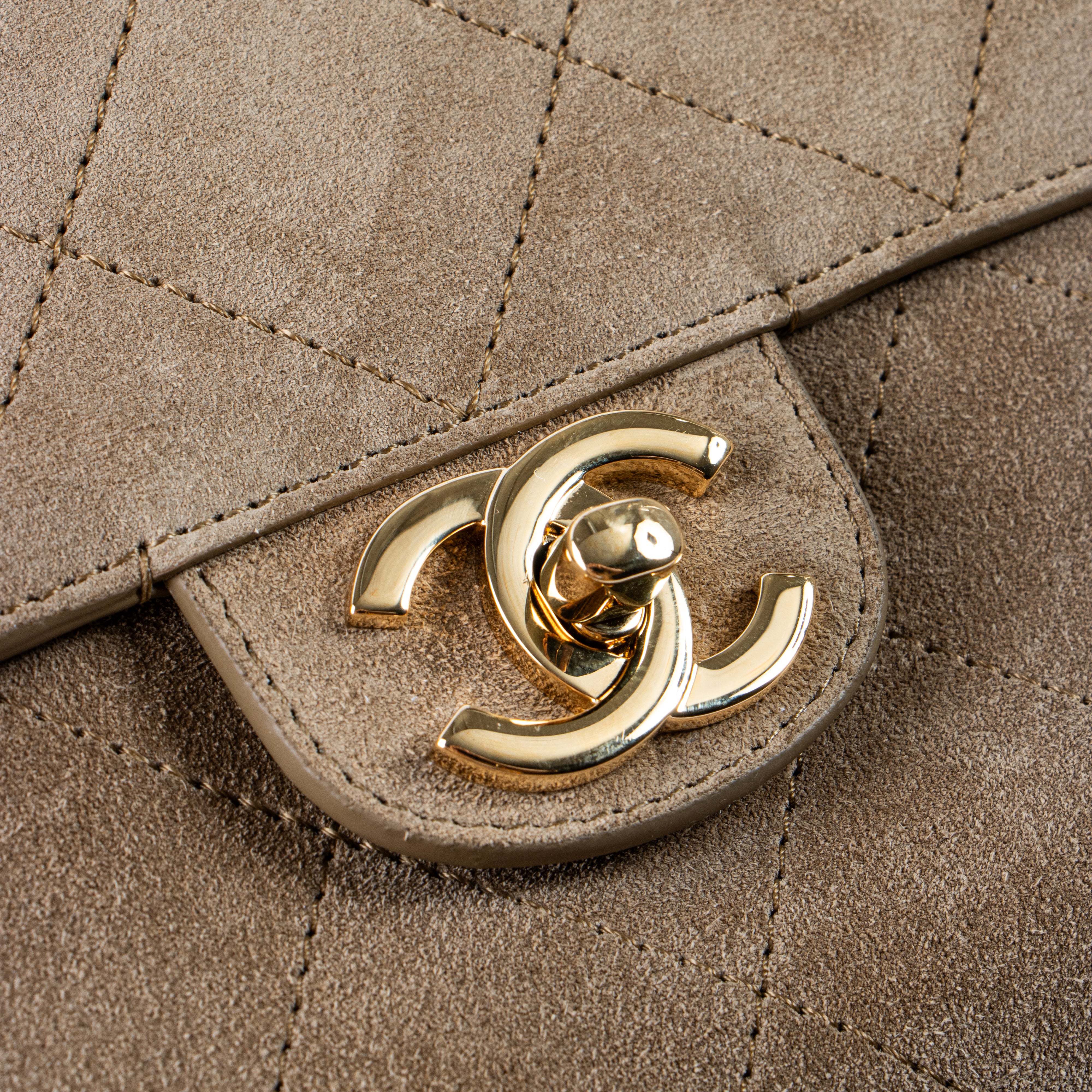 Chanel 26S Beige Suede Maxi Flap Bag – Labellov
