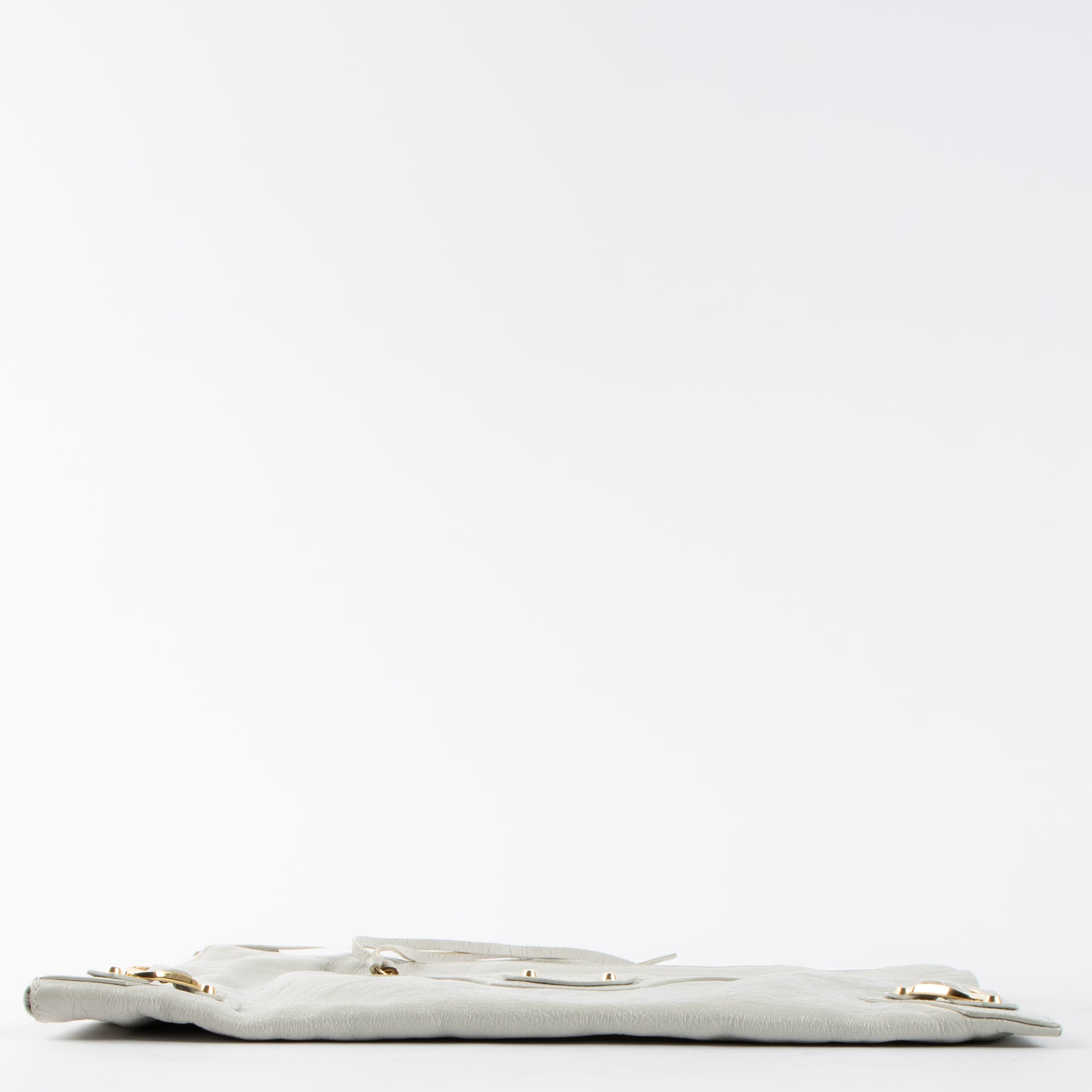 Shop the authentic Balenciaga Grey Clutch second hand on Labellov.com!