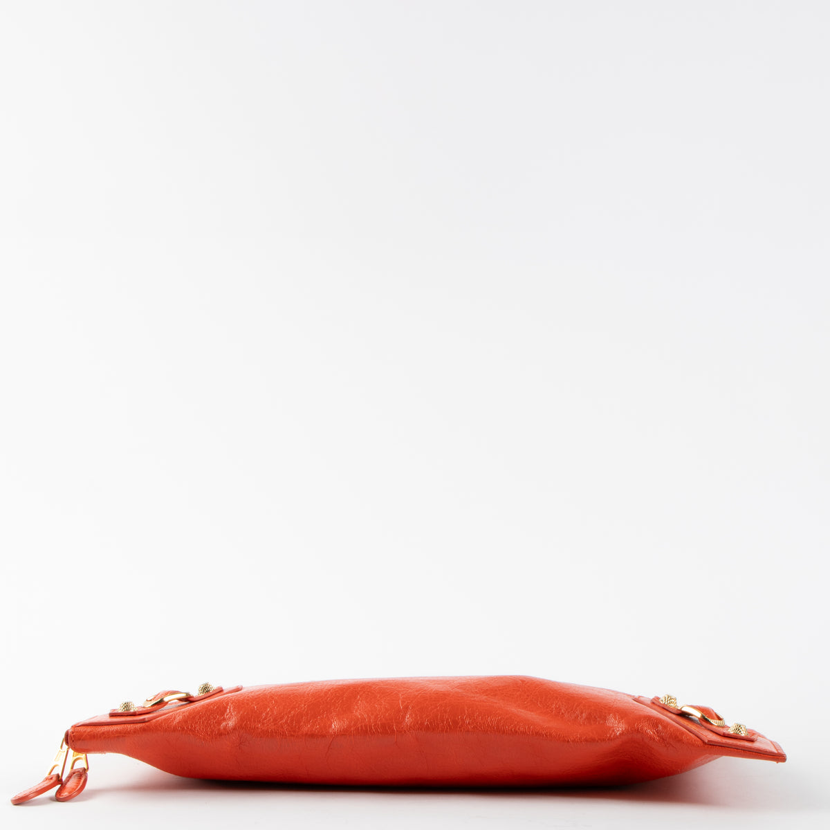 Shop the authentic Balenciaga Red Clutch second hand on Labellov.com!
