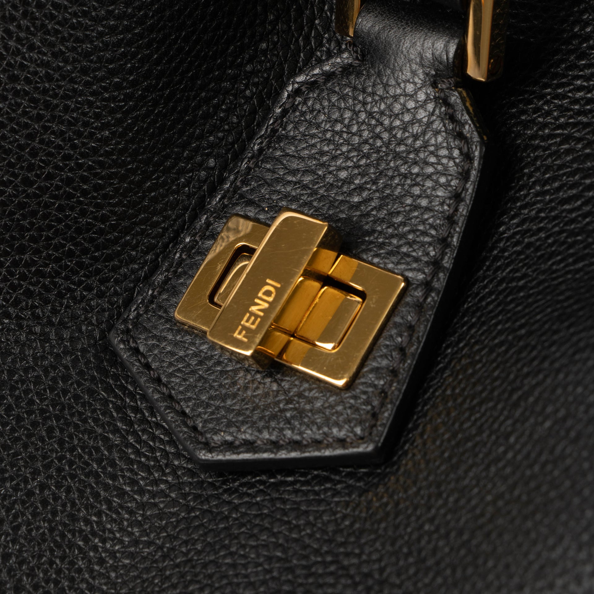 Fendi Black Leather Turnlock Hobo bag