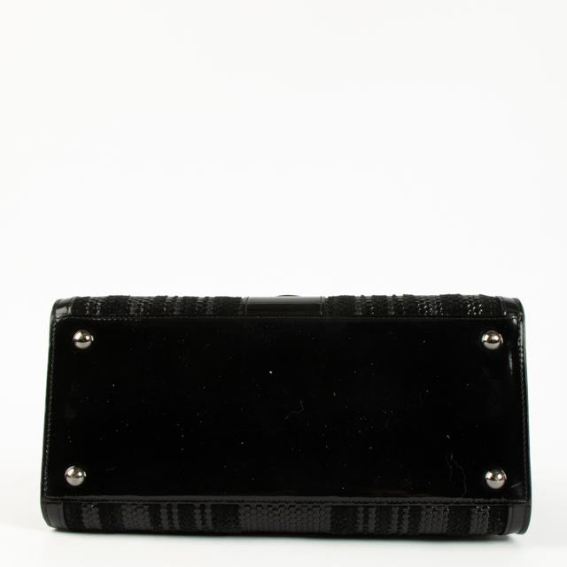 Shop the authentic Delvaux Black Toile de Cuir Vernis Brillant MM Bag on Labellov.com!