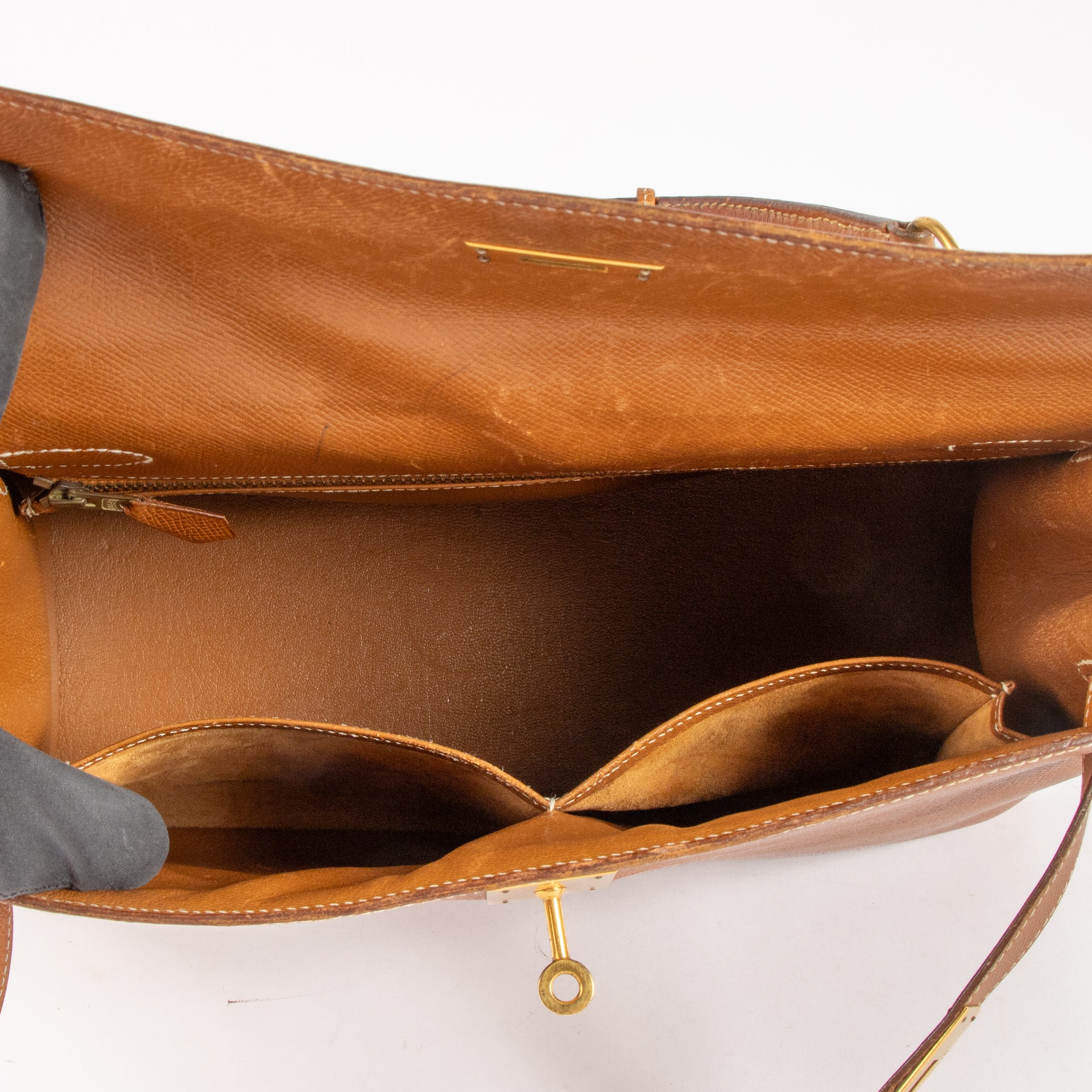 Hermès Kelly 32 Gold Courchevel GHW Bag