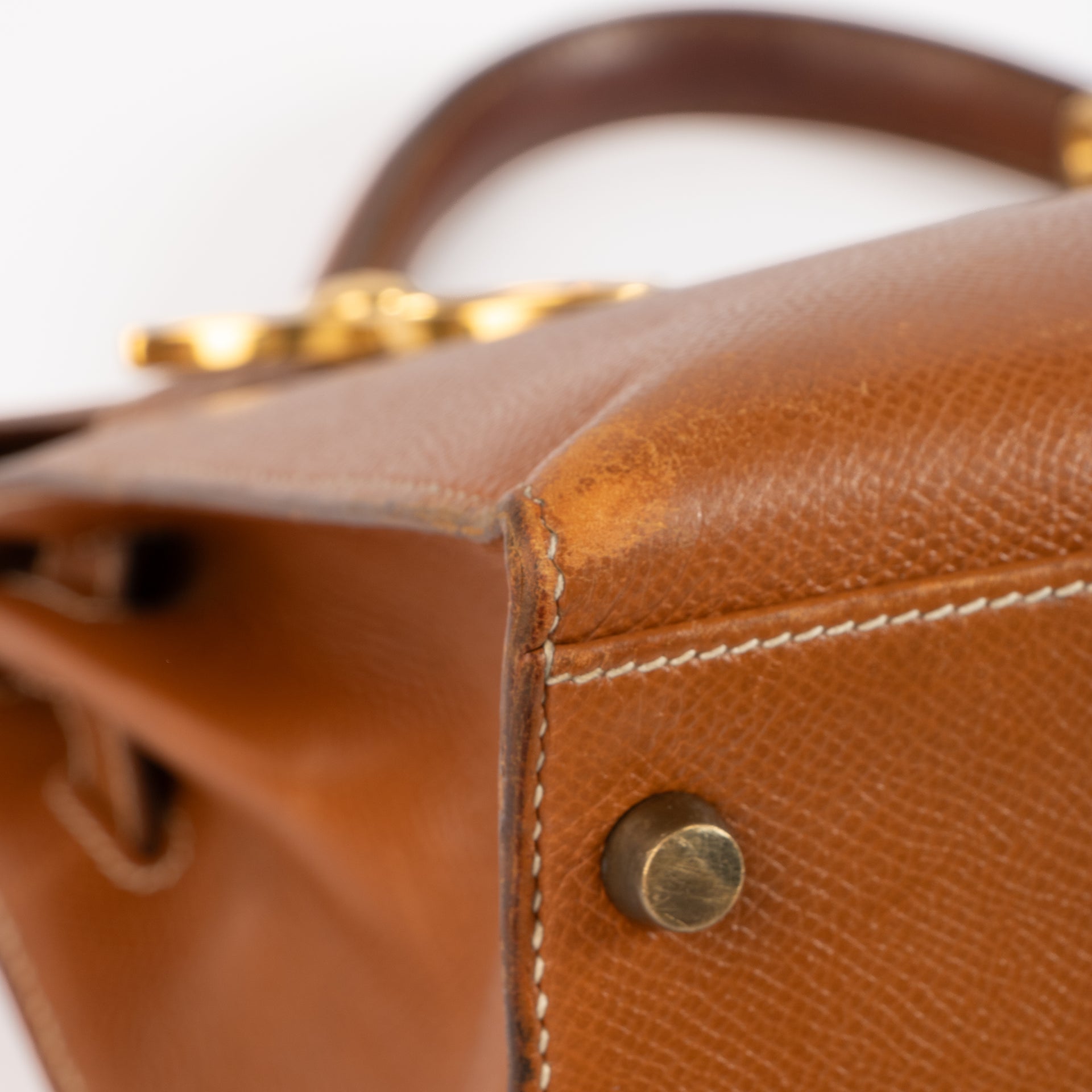 Hermès Kelly 32 Gold Courchevel GHW Bag