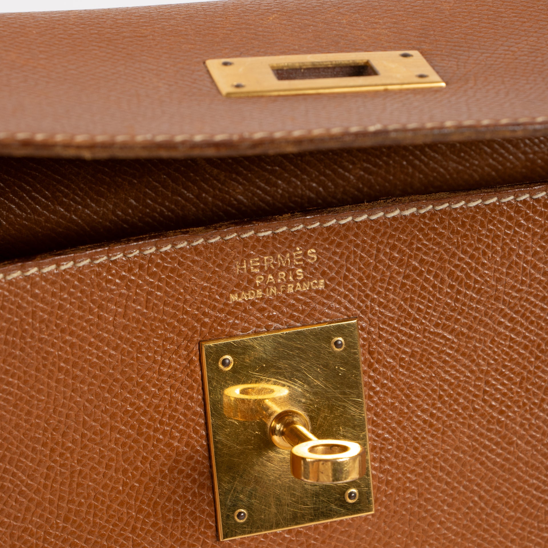 Hermès Kelly 32 Gold Courchevel GHW Bag