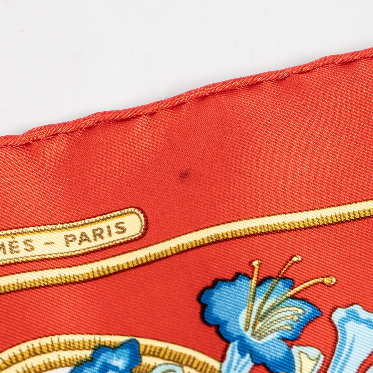 Shop this authentic Hermès Caraïbes Red Silk Gavroche 45 Scarf pre-loved on Labellov.com