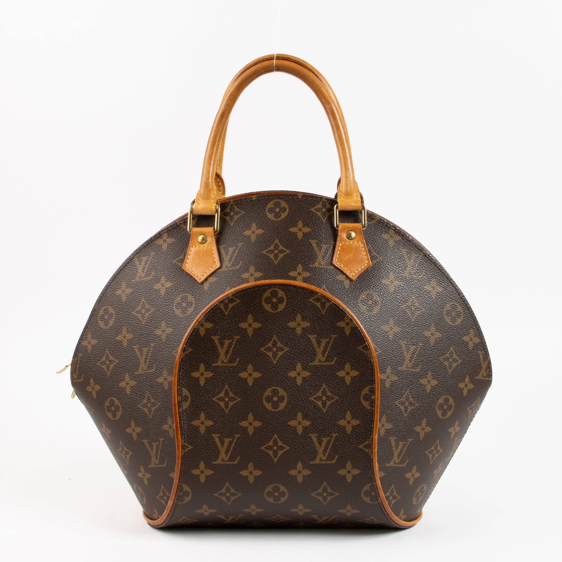 Shop the authentic Louis Vuitton Monogram Canvas Ellipse Bag on Labellov.com !