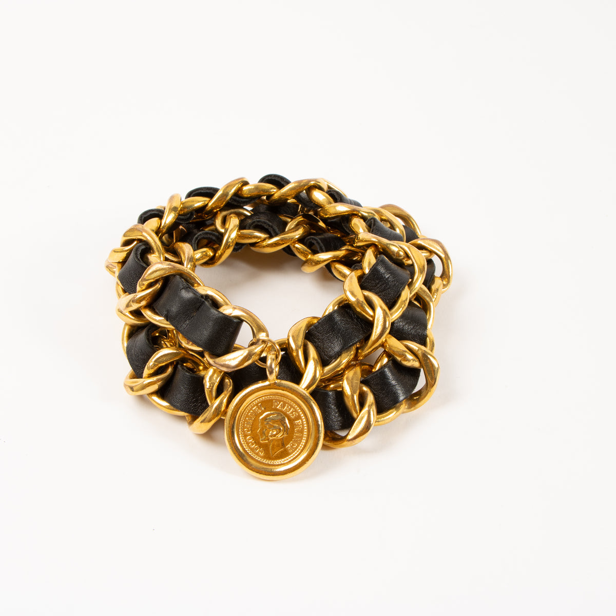 Shop this authentic Chanel Collection 28 Black Leather Gold Chain Belt pre-loved on Labellov.com
