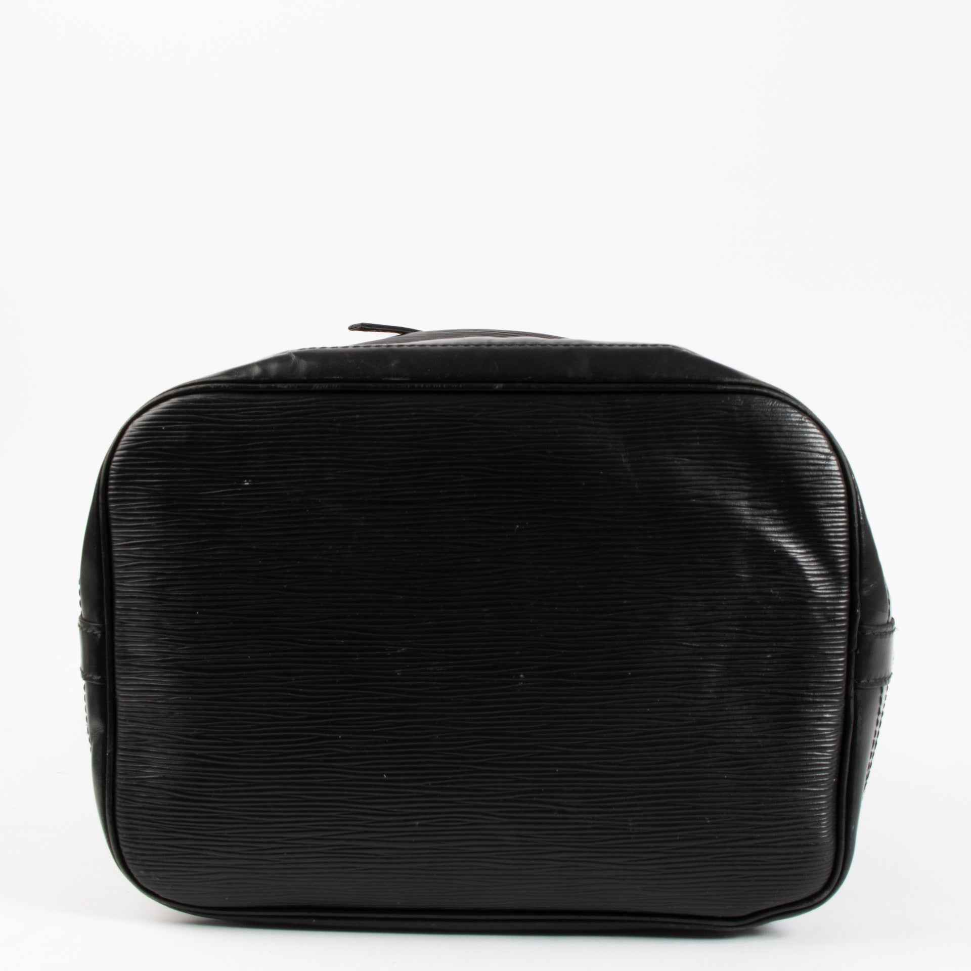 Shop the authentic Louis Vuitton Black Epi Leather Noé Bag on Labellov.com !