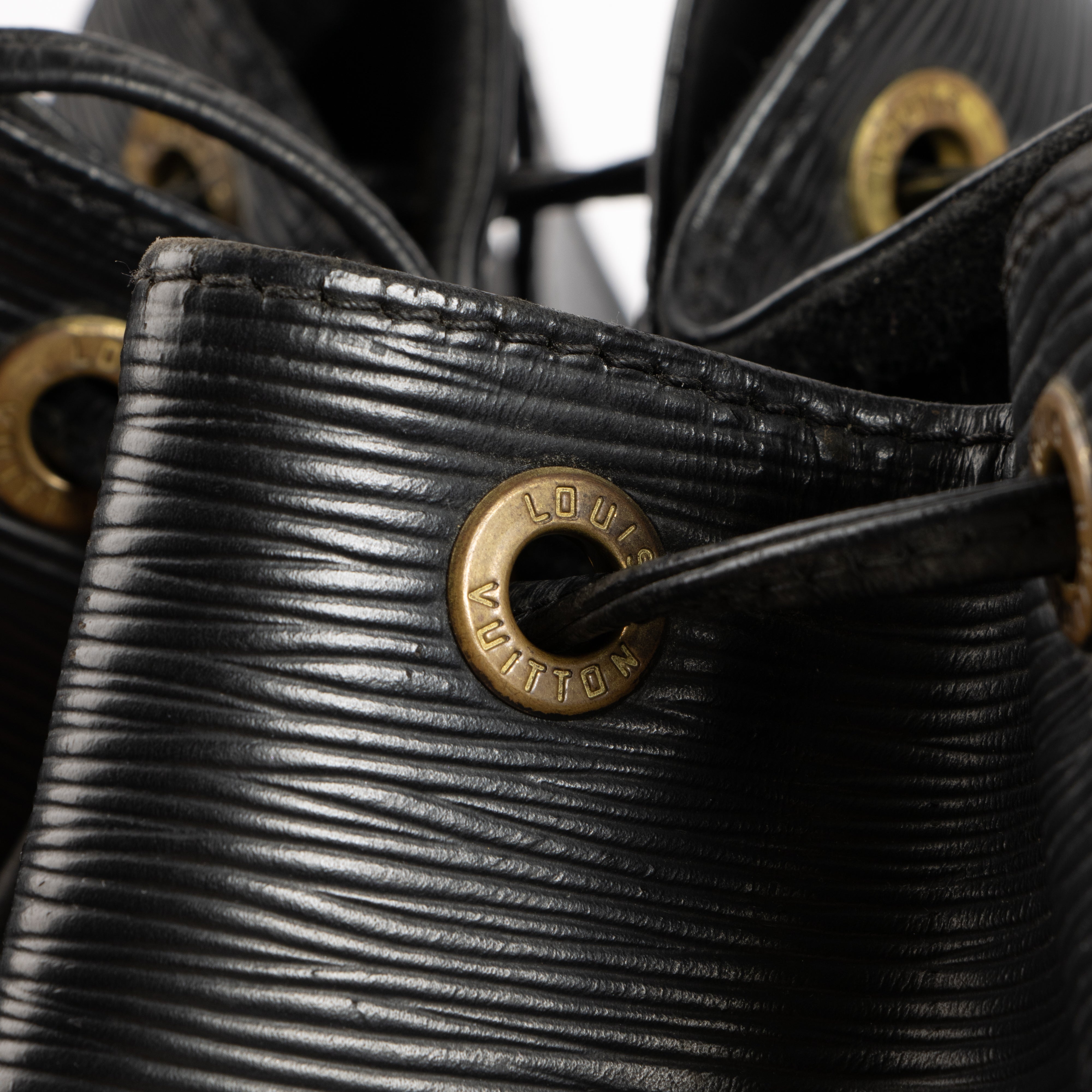 Louis Vuitton Black Epi Leather Noé Bag – Labellov
