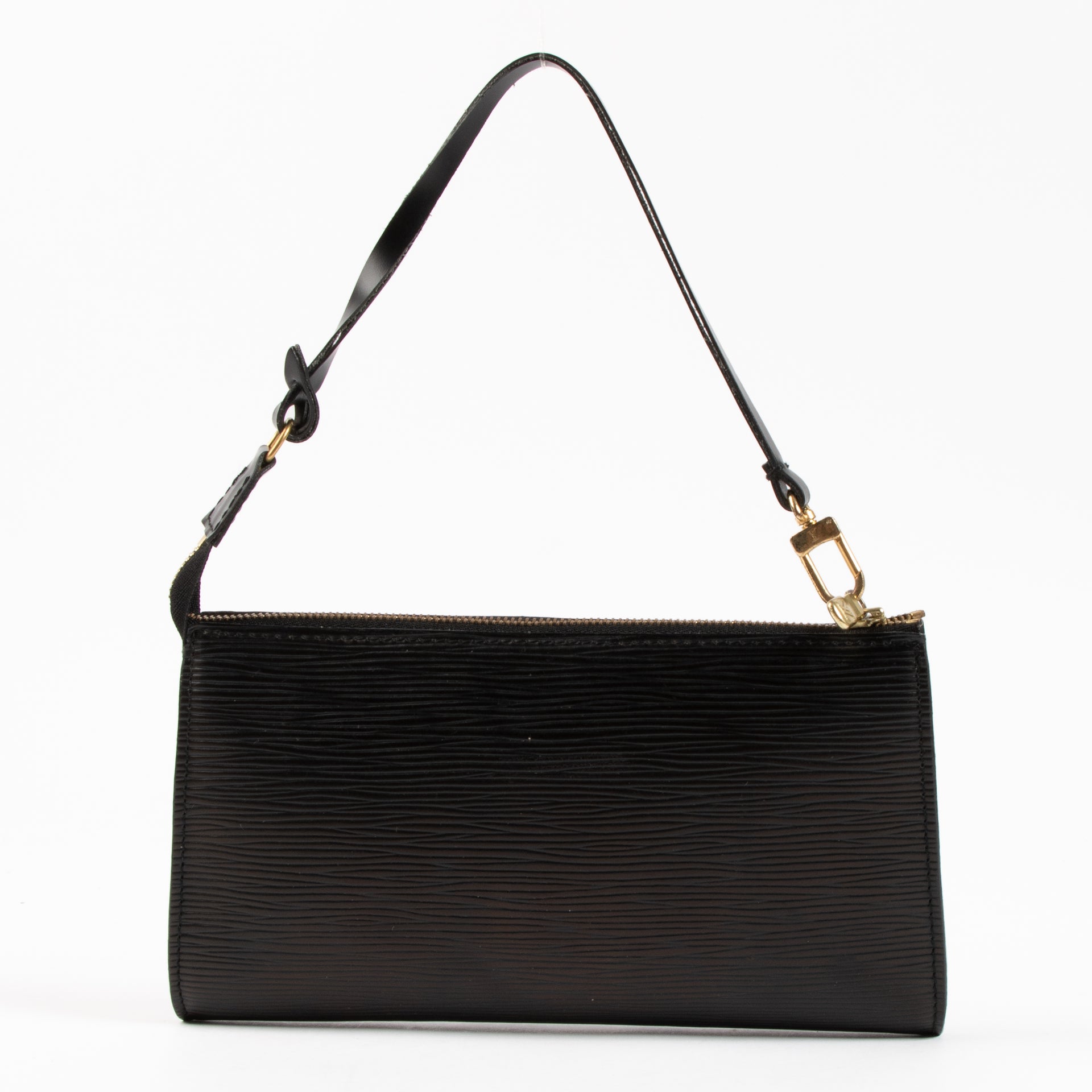 Shop the authentic Louis Vuitton Black Epi Leather on Labellov.com !