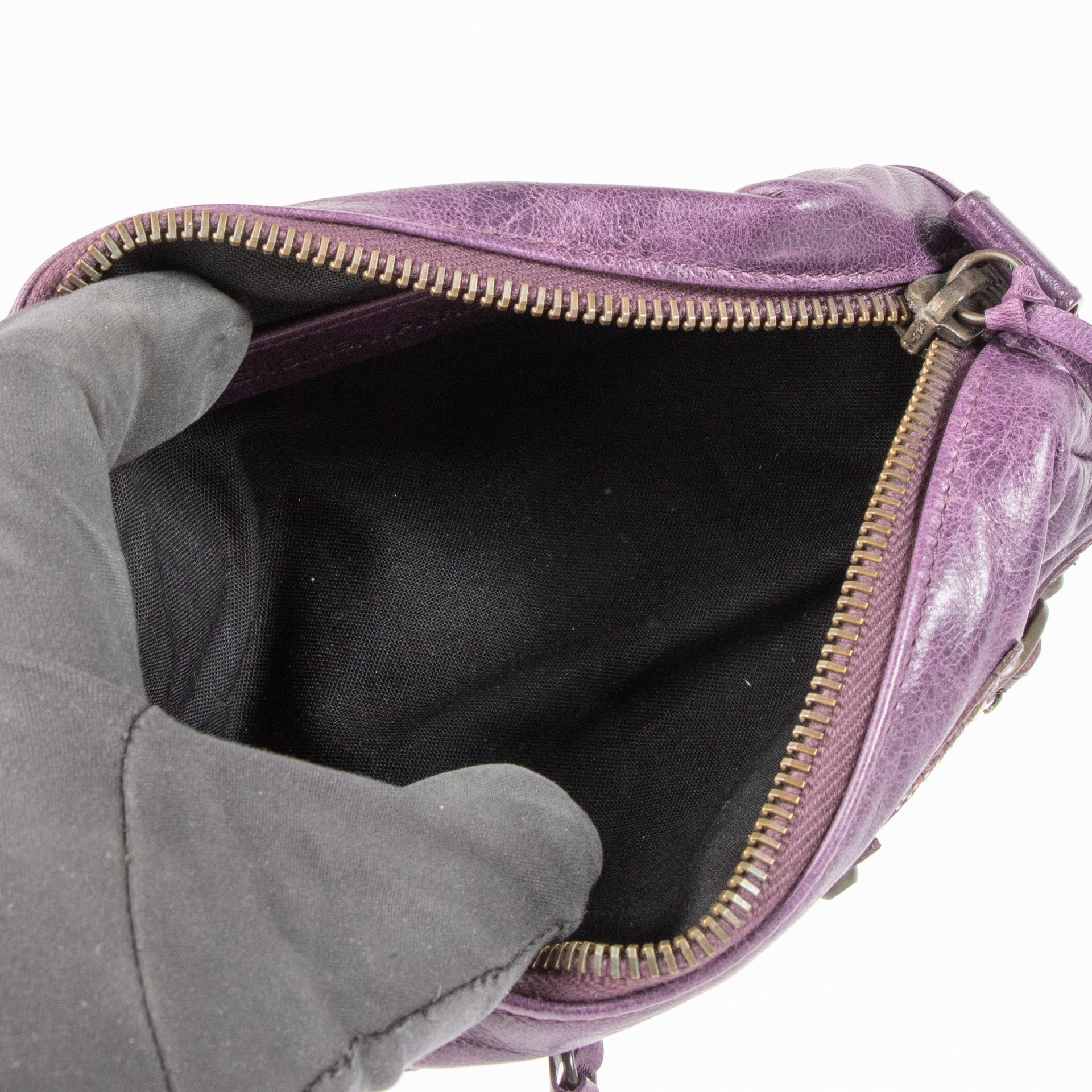 Shop the authentic Balenciaga Purple Wallet on Labellov.com !