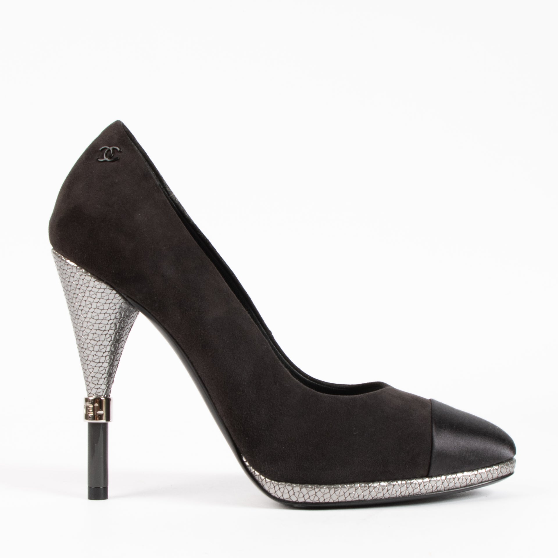 Shop the authentic Chanel Black Suede Cap-Toe Metallic Heel on Labellov.com !