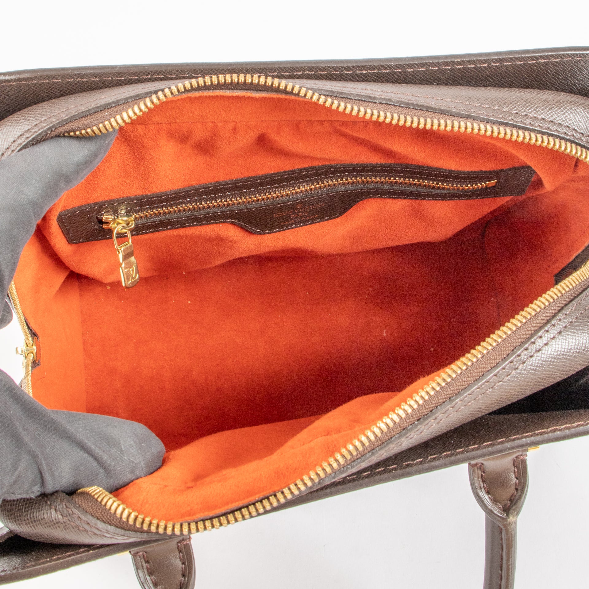Shop the authentic Louis Vuitton Damier Ébène Triana Bag on Labellov.com !