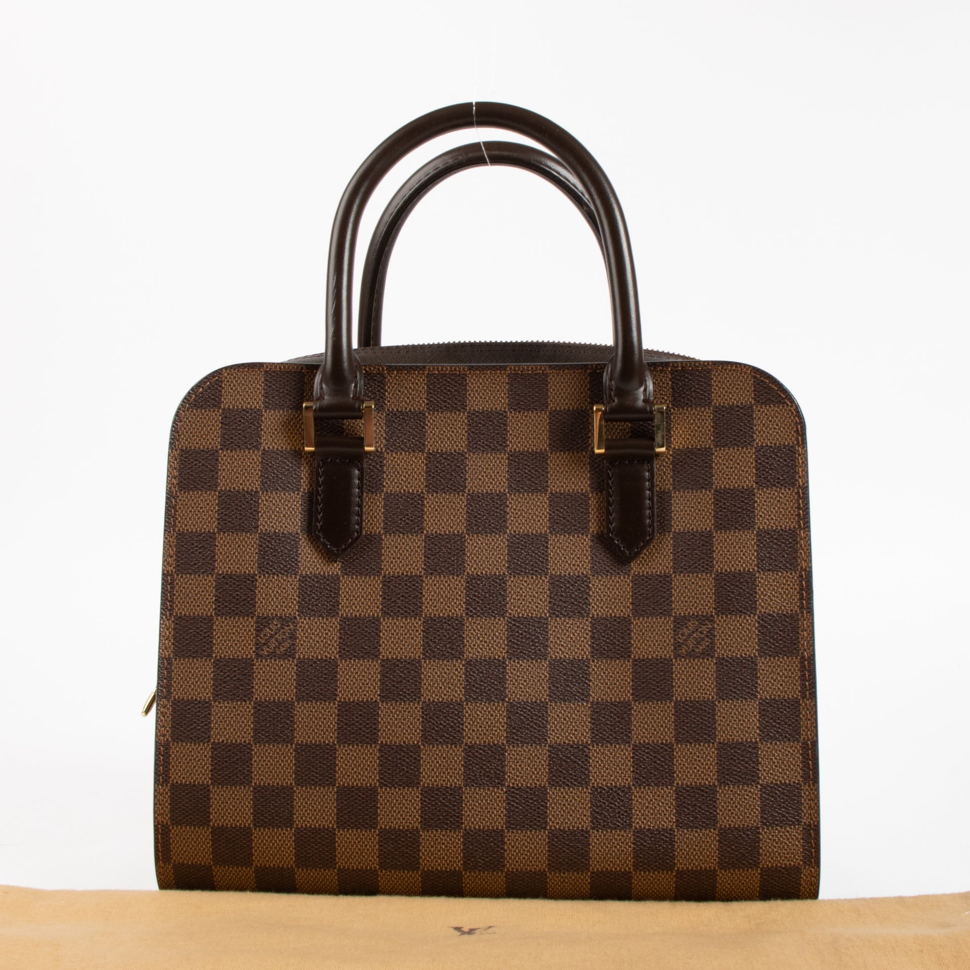 Shop the authentic Louis Vuitton Damier Ébène Triana Bag on Labellov.com !