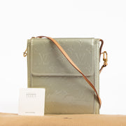 Shop the authentic Louis Vuitton Peppermint Vernis Mott Bag on Labellov.com !