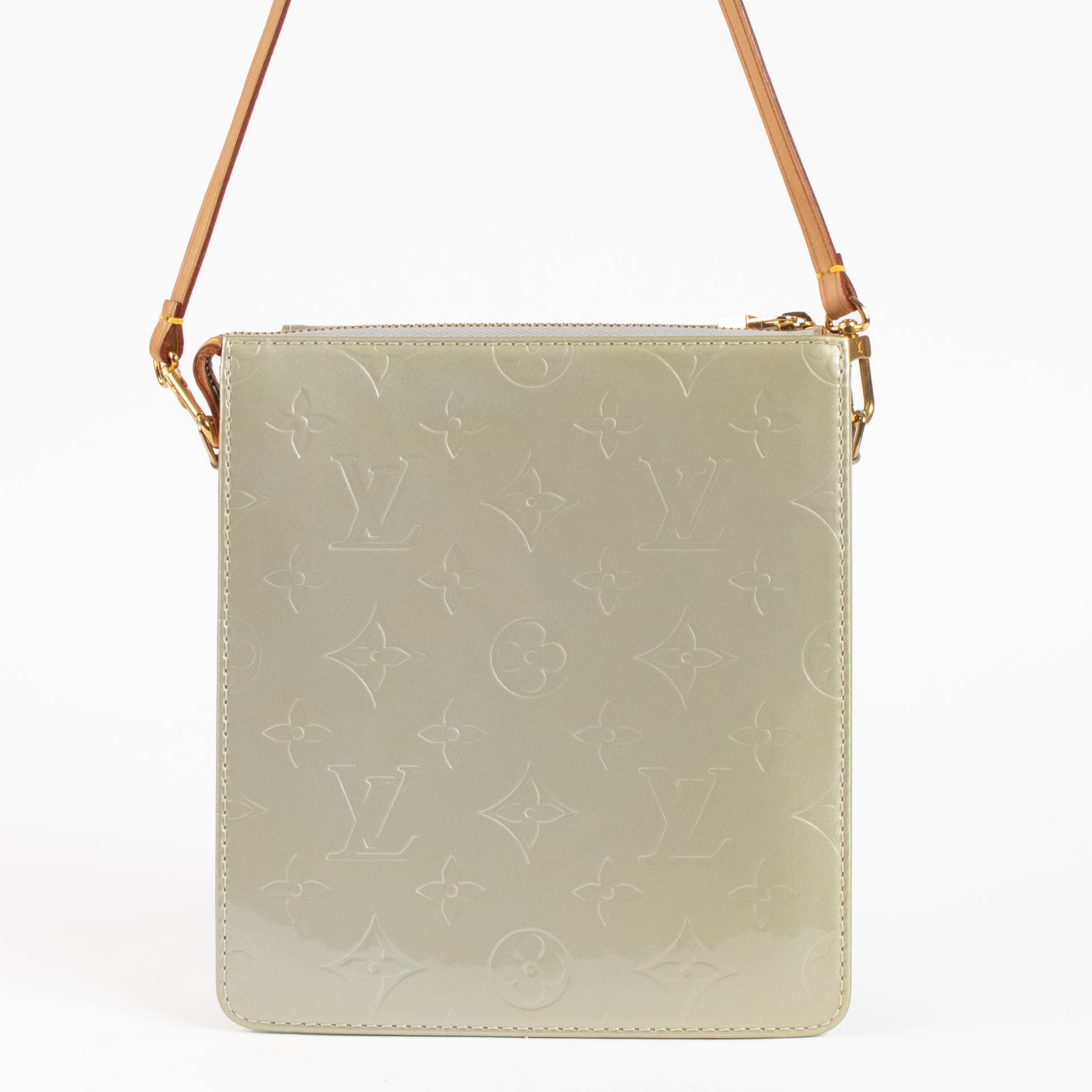 Shop the authentic Louis Vuitton Peppermint Vernis Mott Bag on Labellov.com !