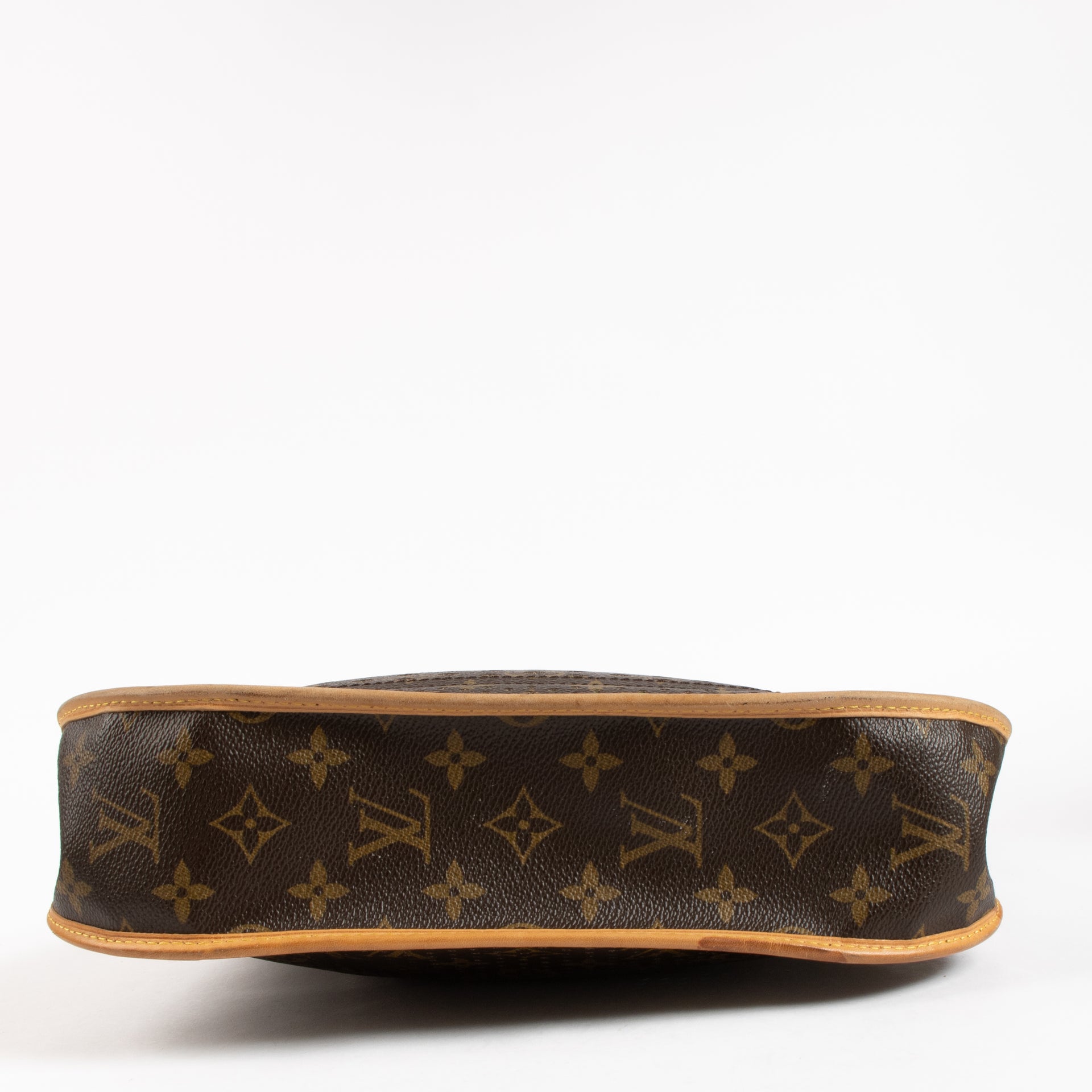 Shop the authentic Louis Vuitton Perforated Musette Bag on Labellov.com !