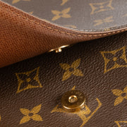 Shop the authentic Louis Vuitton Monogram Musette Tango Bag on Labellov.com !