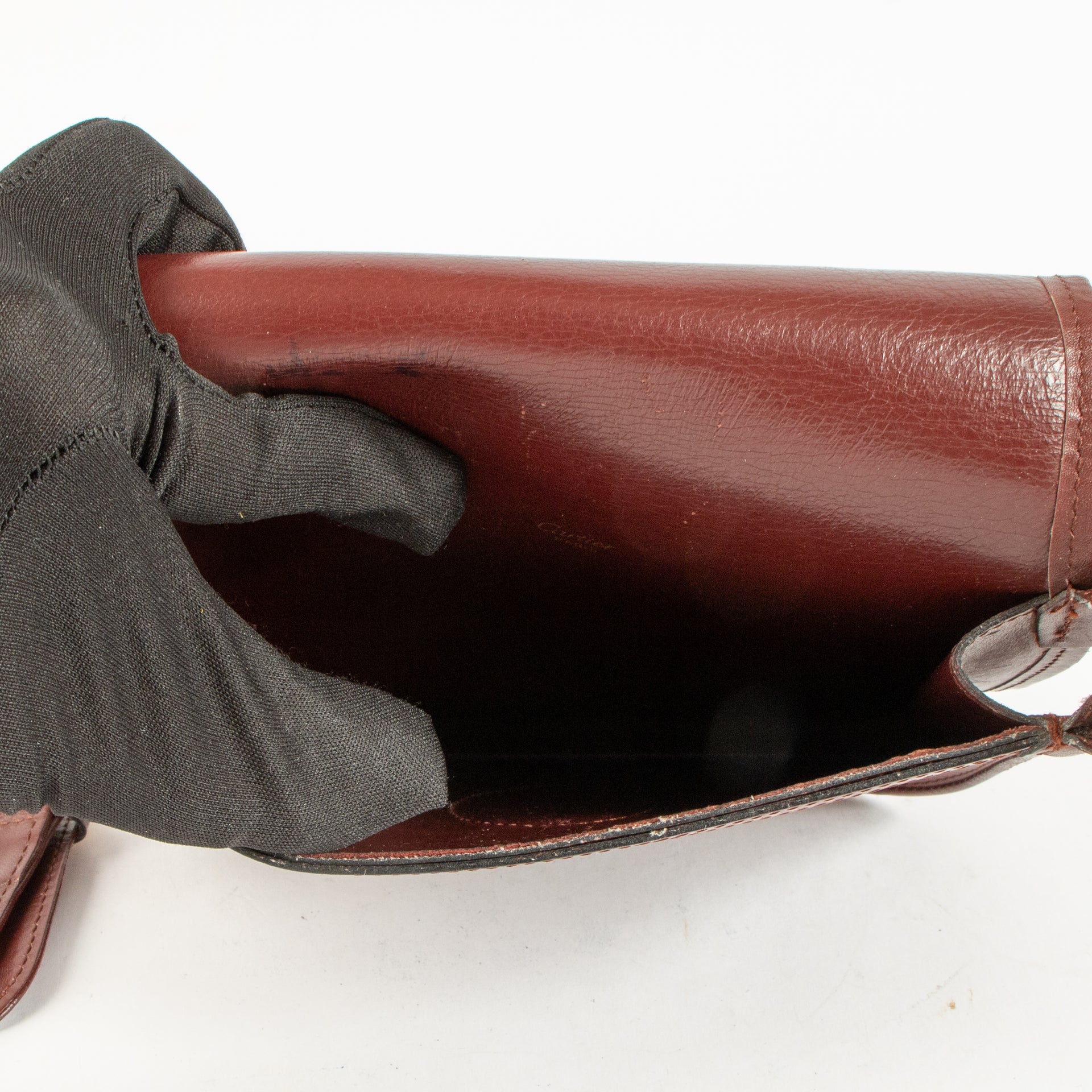 Shop the authentic Cartier Bordeaux Vintage Shoulder Bag on Labellov.com !