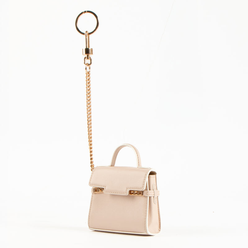 Delvaux Nude Tempête Charms