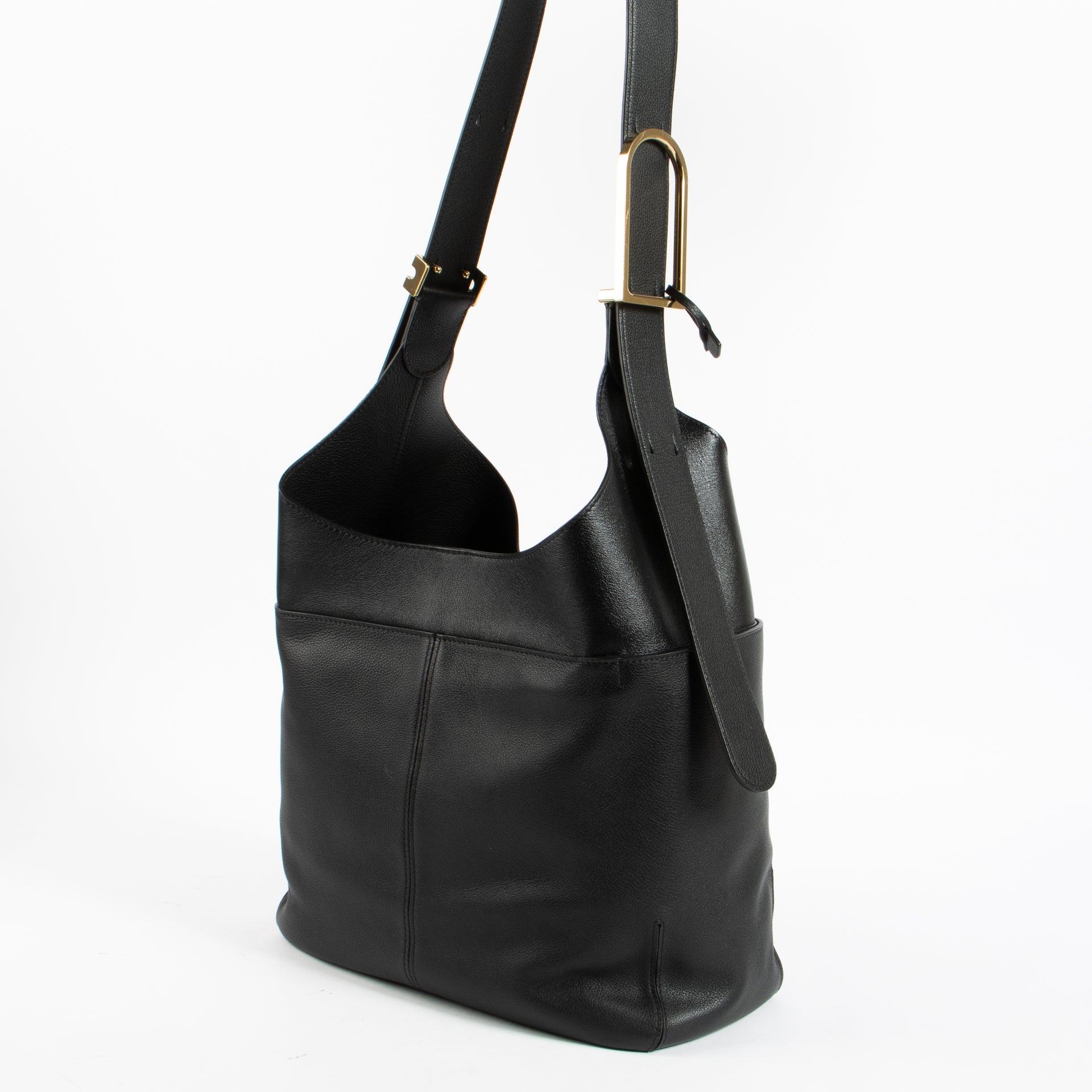 Shop Authentic Delvaux Black Leather So Cool MM Bag on Labellov.com