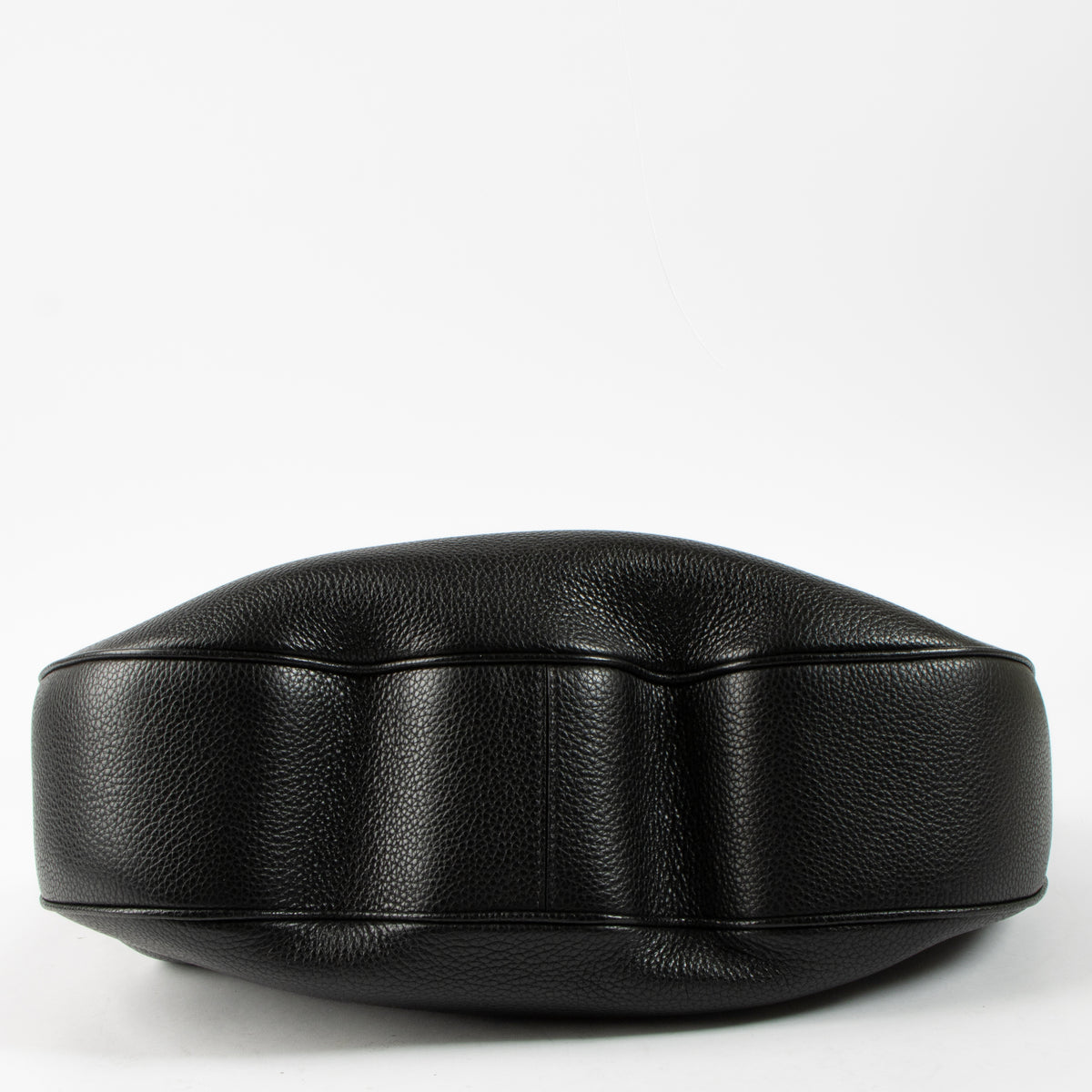 Shop this authentic Ferragamo Black Maxi Gancio Hobo Bag pre-loved on Labellov.com