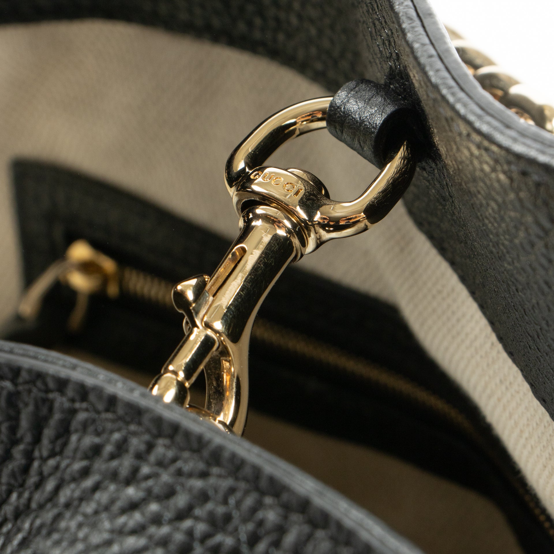 Shop authentic Gucci Black Soho Chain Hobo Bag on Labellov.com.