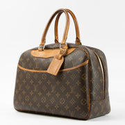Shop this authentic Louis Vuitton Monogram Deauville Bag pre-loved on Labellov.com