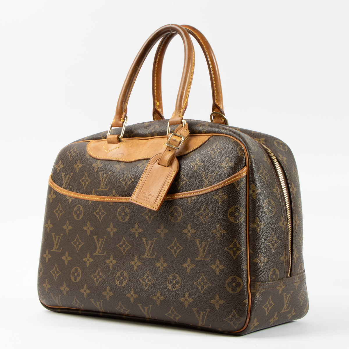 Shop this authentic Louis Vuitton Monogram Deauville Bag pre-loved on Labellov.com