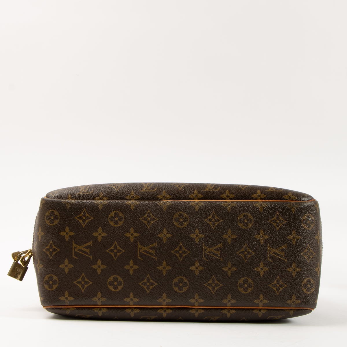 Shop this authentic Louis Vuitton Monogram Deauville Bag pre-loved on Labellov.com