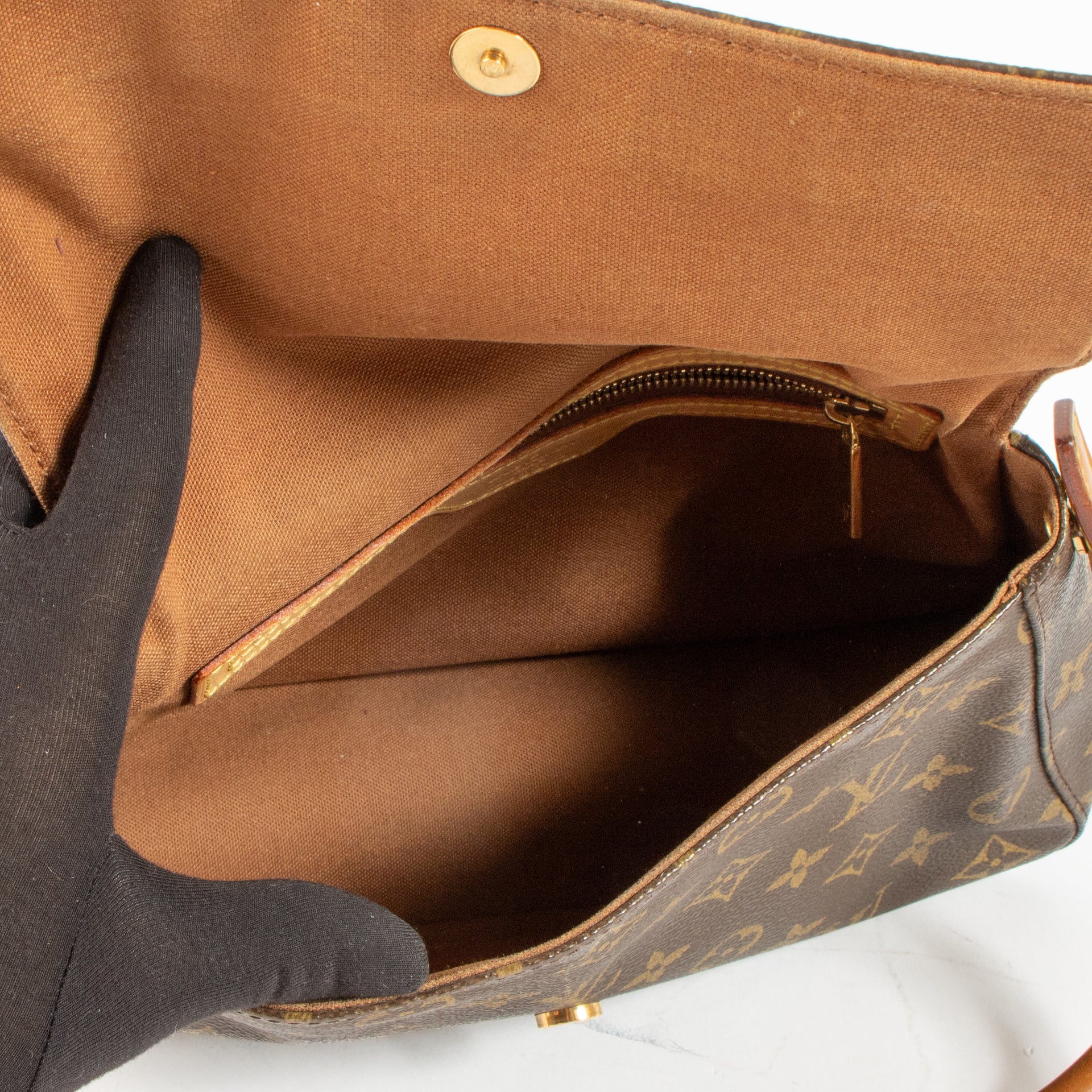 Shop authentic Louis Vuitton Monogram Looping PM Bag on Labellov.com.
