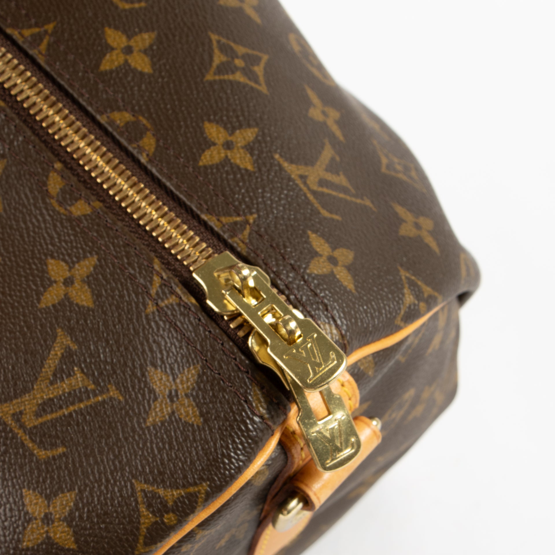 Shop authentic Louis Vuitton Keepall 55 Monogram Travel Bag on Labellov.com.
