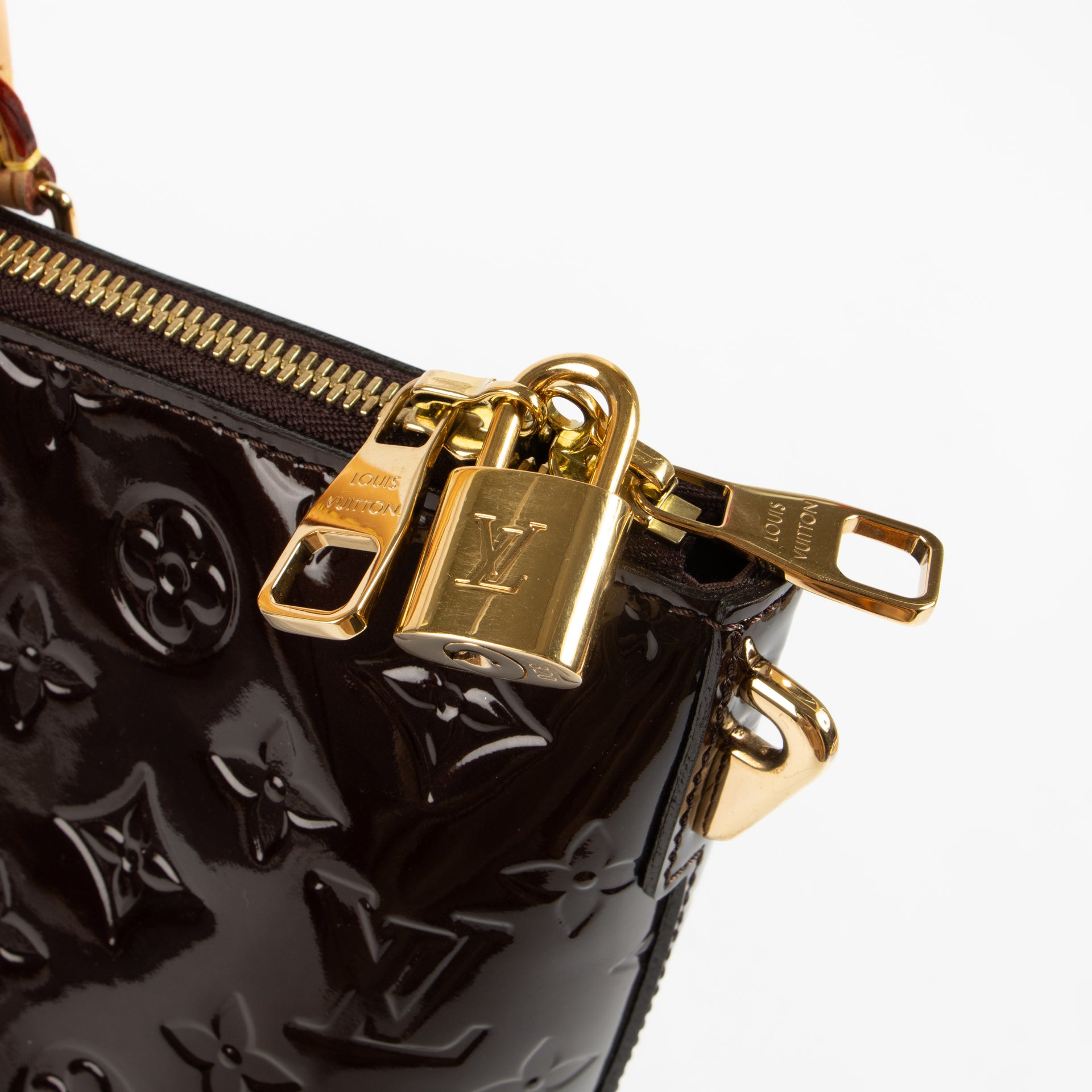 Shop the authentic Louis Vuitton Amarante Monogram Vernis Montebello Bag on Labellov.com !